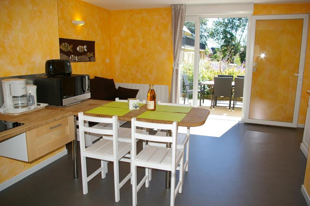 Residence Le Bois Flotte Merville-Franceville-Plage Oda fotoğraf